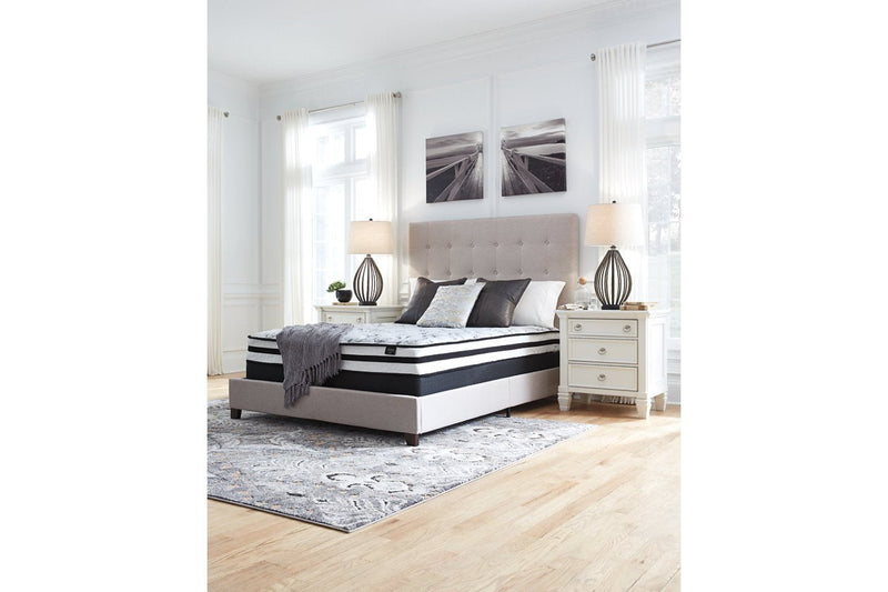8 Inch Chime Innerspring White Queen Mattress in a Box - M69531 - Gate Furniture