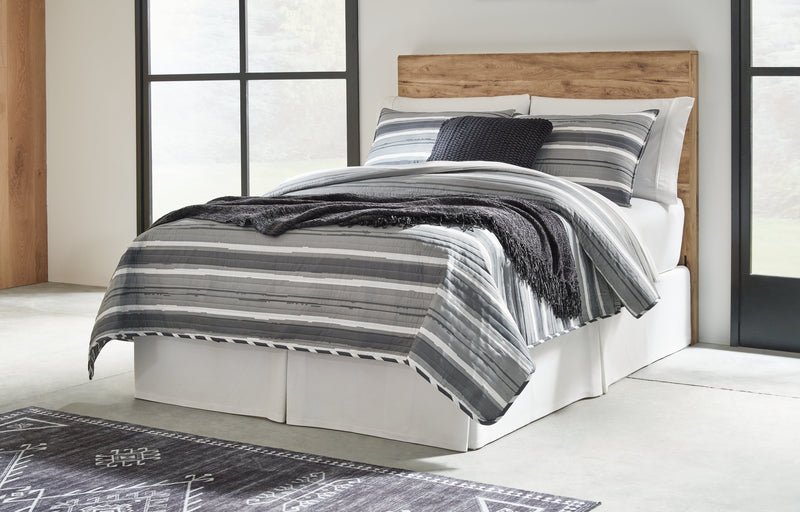 Hyanna Tan Brown Full Panel Headboard, Dresser and Mirror from Ashley - Luna Furniture