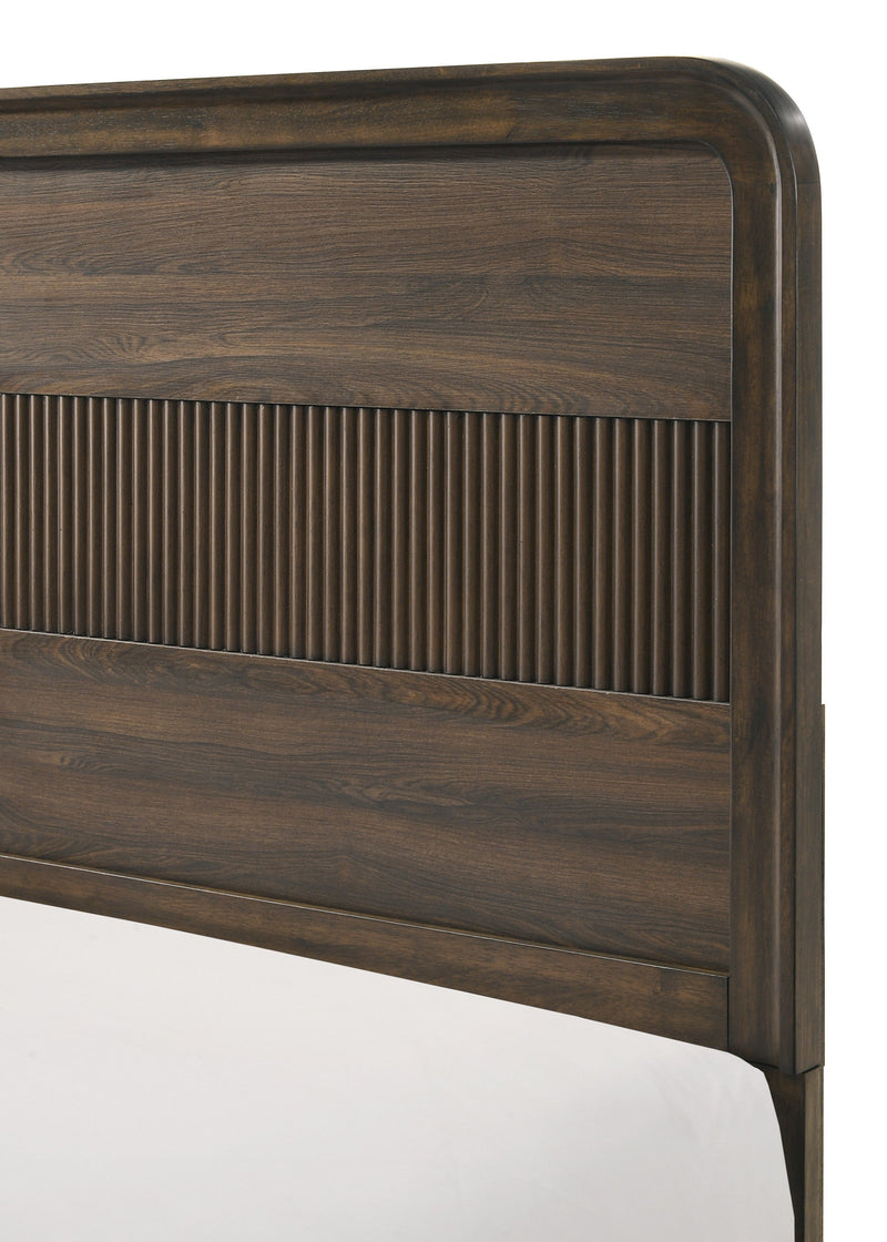 Kinkaid Warm Wood Queen Bed from Crown Mark - Luna Furniture
