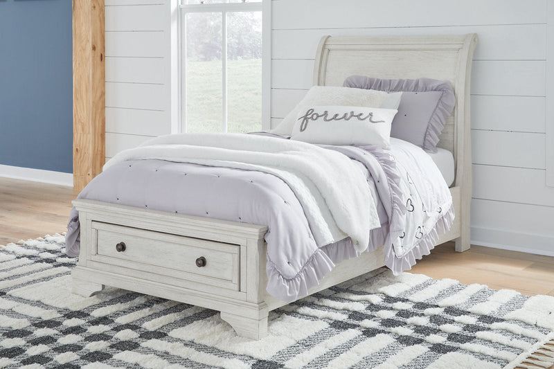 Robbinsdale Antique White Sleigh Storage Bedroom Set from Ashley - Luna Furniture