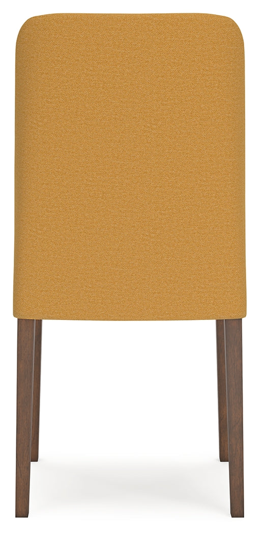 Lyncott Dining Table and 4 Chairs from Ashley - Luna Furniture