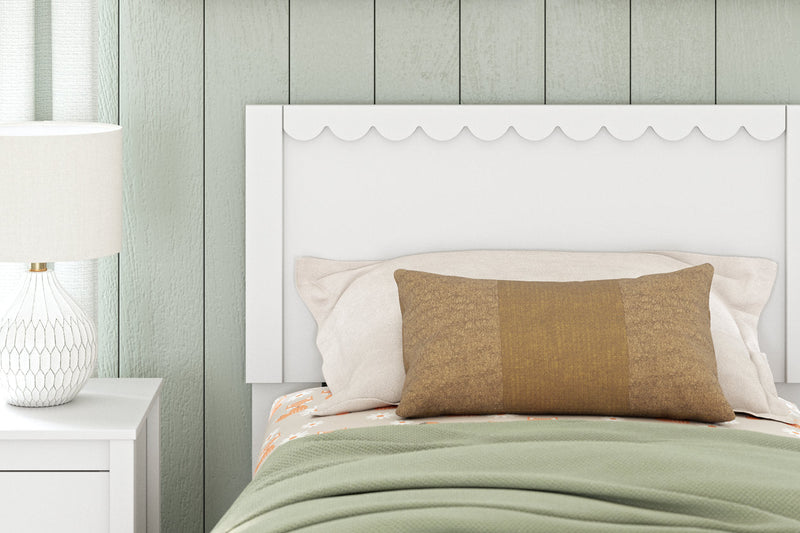 Hallityn White Twin Panel Platform Bed from Ashley - Luna Furniture