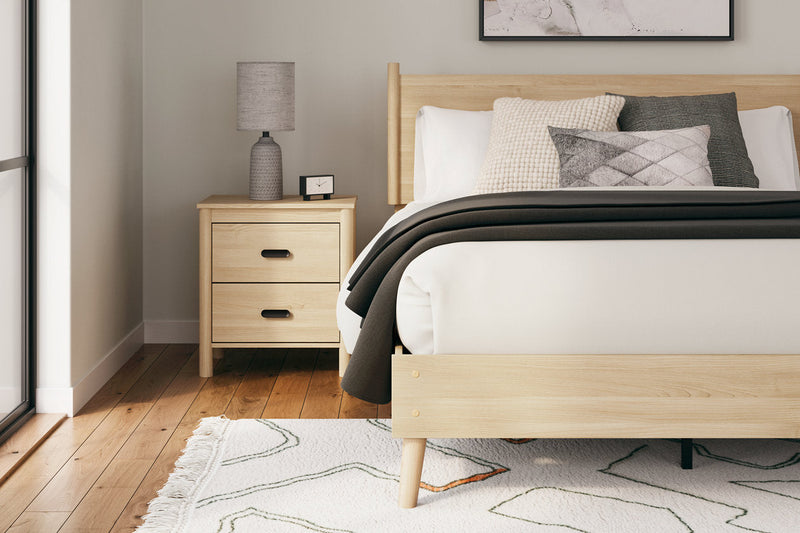Cabinella Tan Queen Platform Panel Bed from Ashley - Luna Furniture