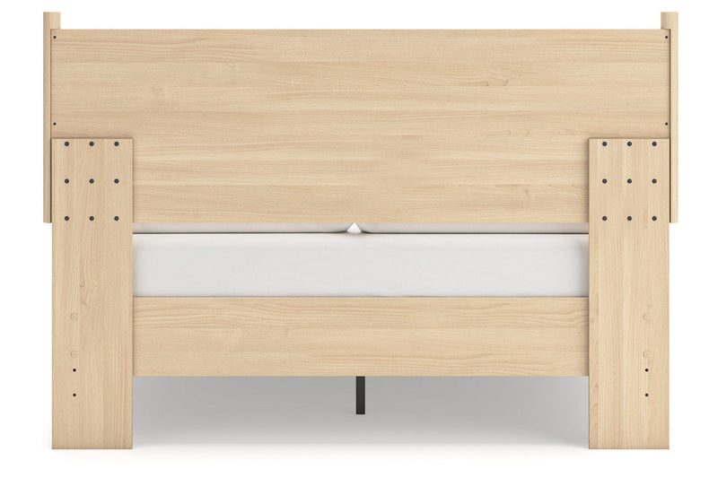 Cabinella Tan Queen Platform Panel Bed from Ashley - Luna Furniture