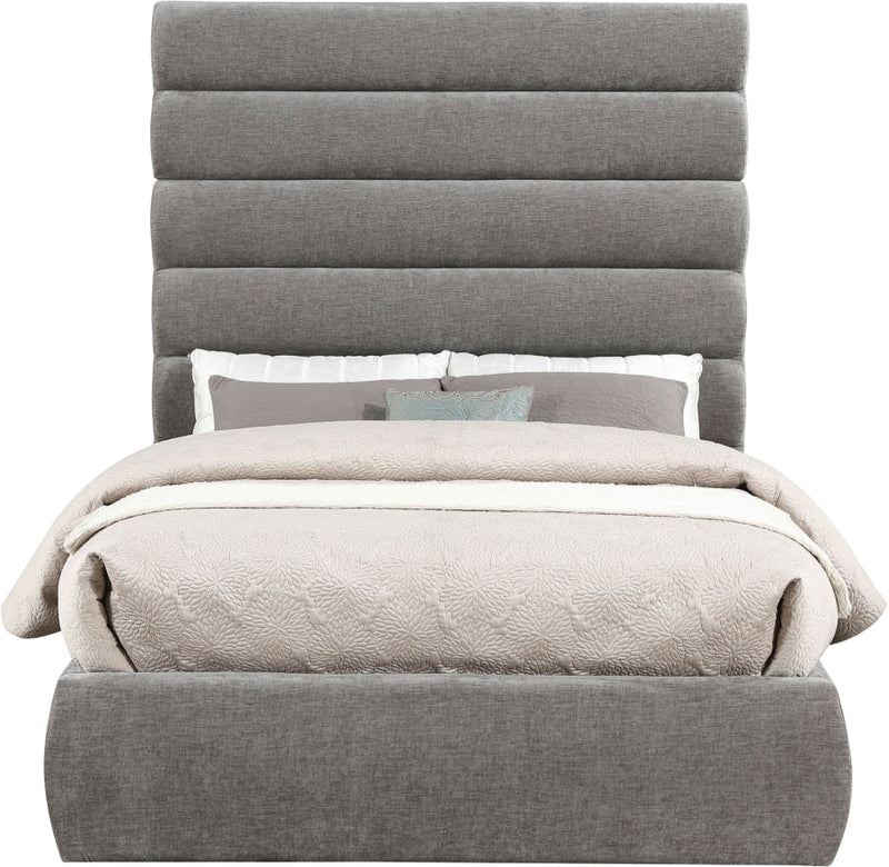 Adam Chenille Fabric Upholstered Full Bed in Grey - B1257Grey-F70
