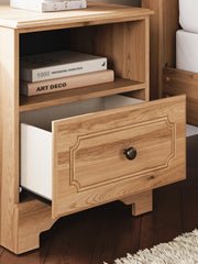 Aleaport Queen Panel Bed with Chest and Nightstand in Warm Brown - PKG022645