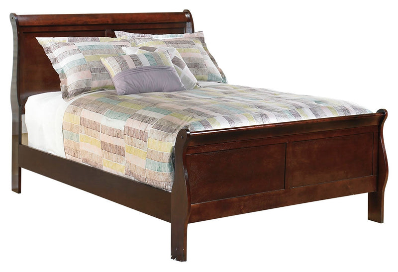 Alisdair Full Sleigh Bed with 2 Nightstands in Reddish Brown - PKG000497
