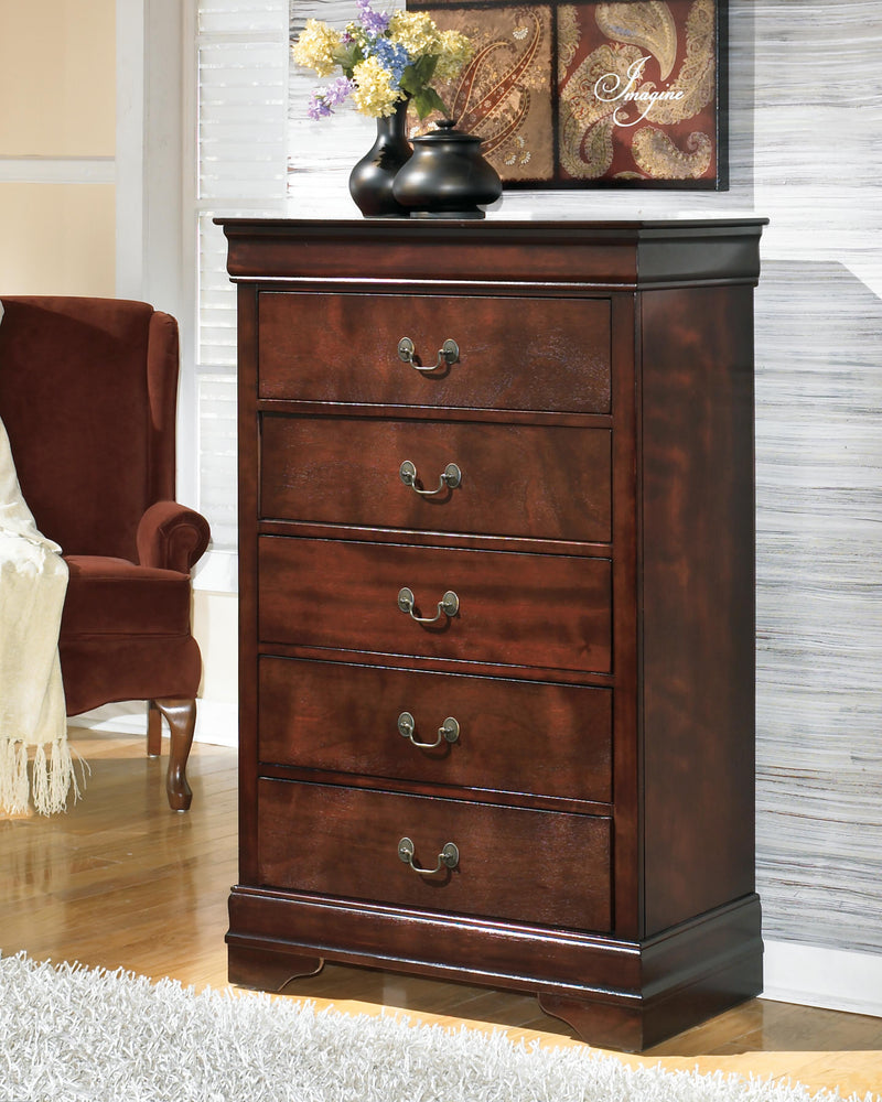 Alisdair Reddish Brown Queen Sleigh Bed, Dresser and Chest - B376B28