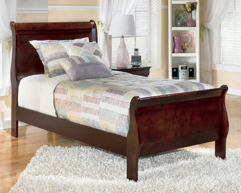 Alisdair Twin Sleigh Bed with Mattress in Reddish Brown - PKG000505