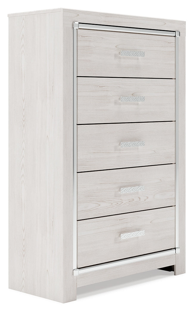 Altyra Full Panel Bed with Mirrored Dresser and Chest in White - PKG009457