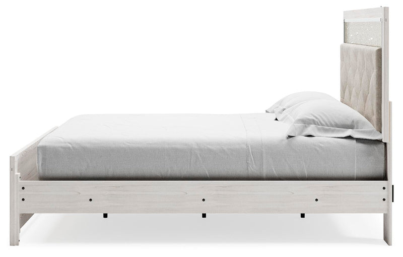 Altyra White King Panel Bed, Chest and 2 Nightstands - B2640B61