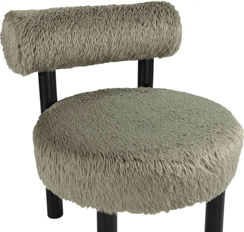 Ambre Vegan Shearling Fabric Upholstered Accent Chair in Green - 33065Green