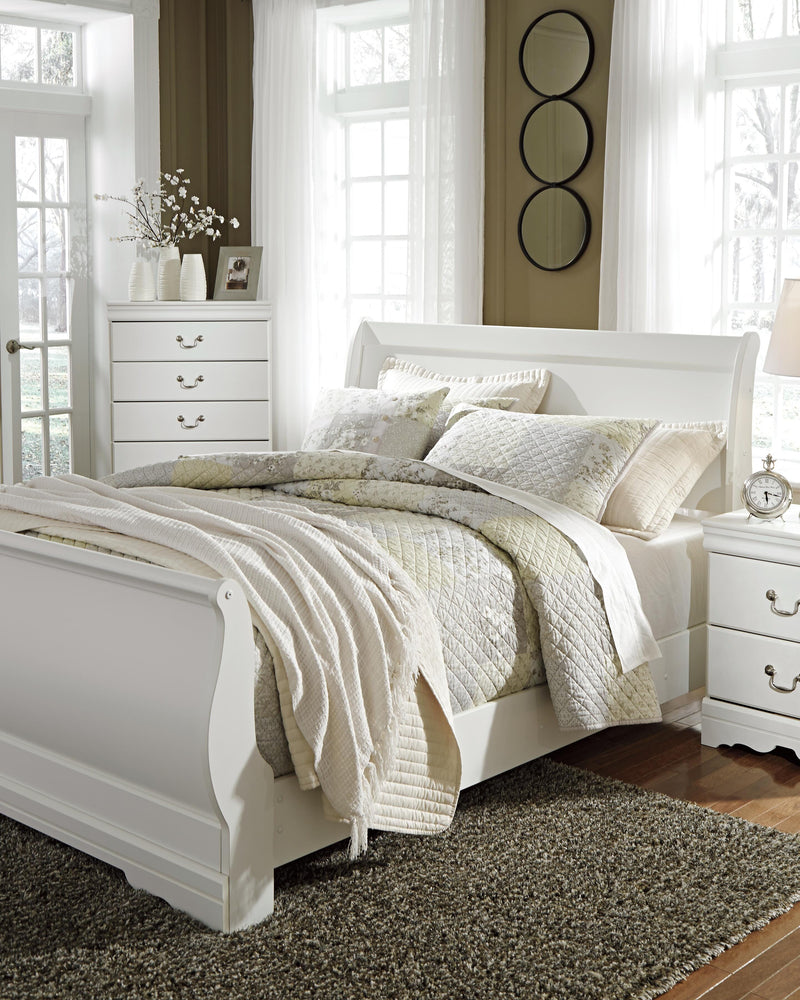 Anarasia White Queen Sleigh Bed with Chest of Drawers and Nightstand - B129B12