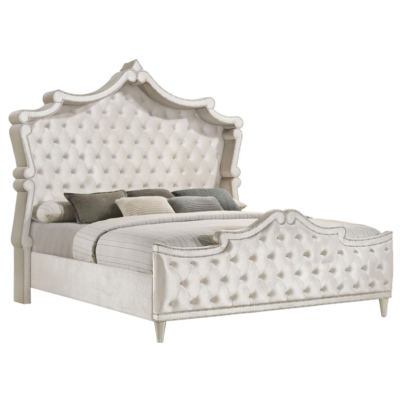 Antonella 4-piece Eastern King Bedroom Set Ivory  - 223521KE-S4