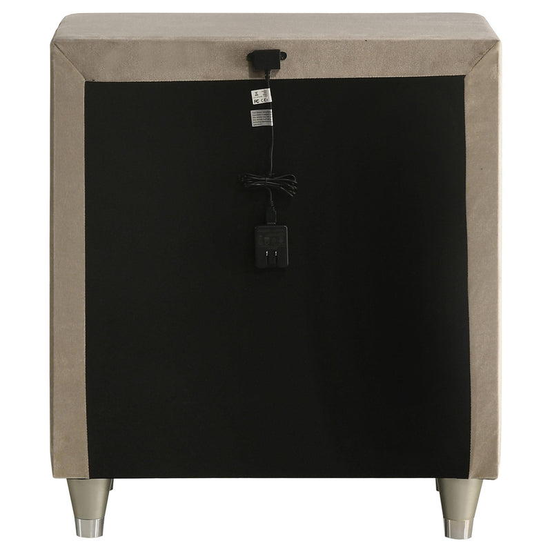 Antonella Upholstered 3-drawer Nightstand Ivory and Camel - 223522
