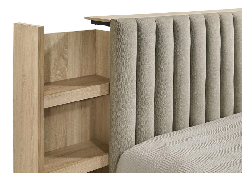 Arielle 4-piece Eastern King Bedroom Set Light Oak - 223111KE-S4