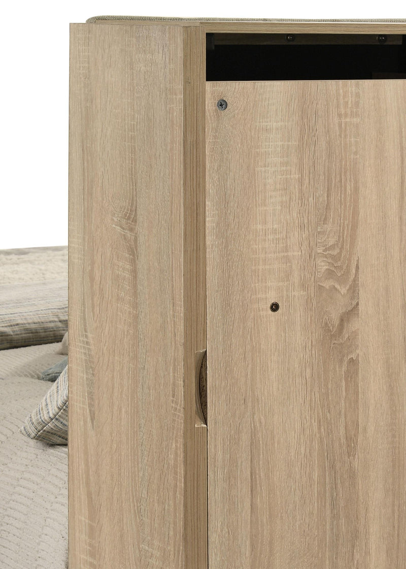 Arielle 4-piece Eastern King Bedroom Set Light Oak - 223111KE-S4