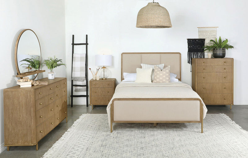Arini 56-inch Eastern King Panel Bed Cream and Sand Wash - 224301KECRM