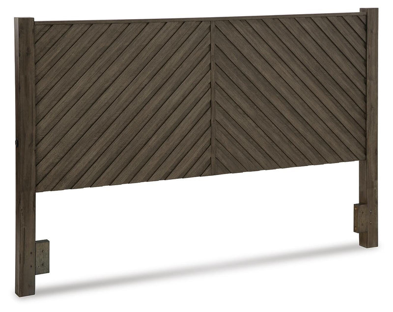 Arkenton Grayish Brown King Panel Bed, Dresser and Mirror - B786B8
