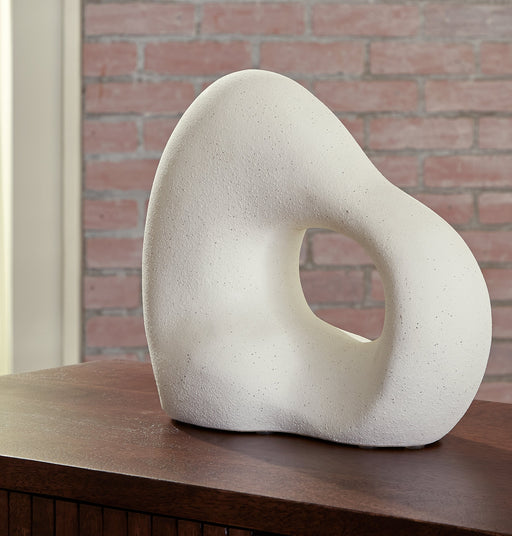 Arthrow Off White Sculpture - A2000649