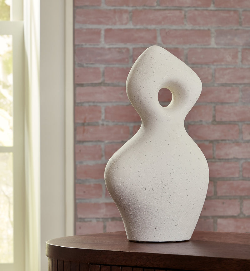 Arthrow Off White Sculpture - A2000650