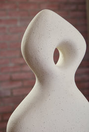 Arthrow Off White Sculpture - A2000650