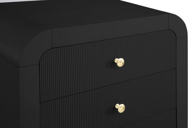 Artisto Ash Veneer Chest in Black - 888Black-CH