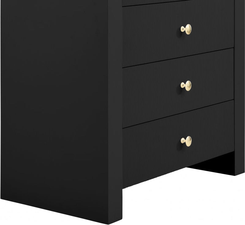 Artisto Ash Veneer Chest in Black - 888Black-CH