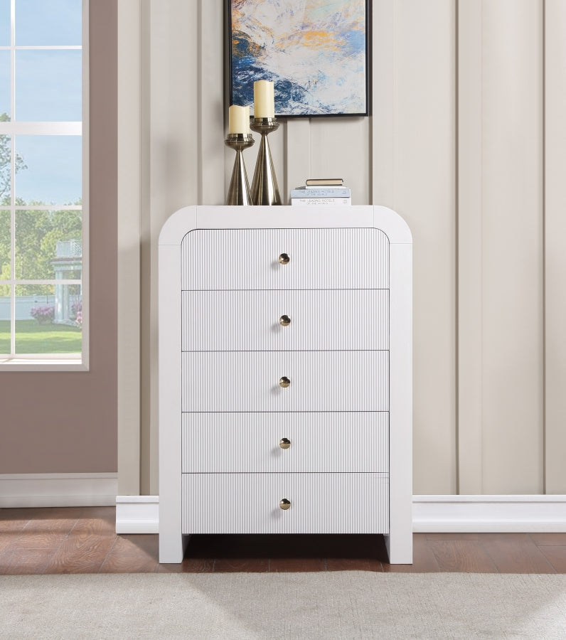 Artisto Ash Veneer Chest in White - 888White-CH