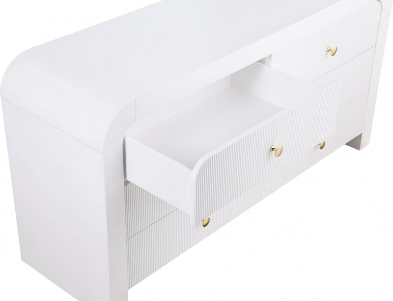 Artisto Ash Veneer Dresser in White - 888White-D
