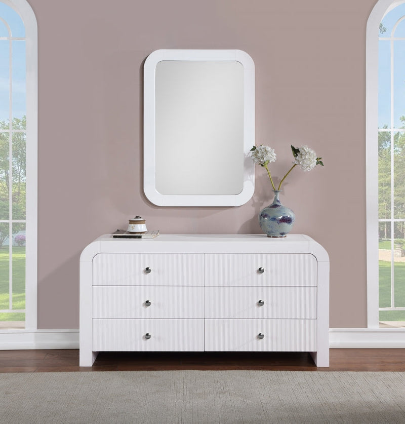 Artisto Ash Veneer Dresser in White - 888White-D