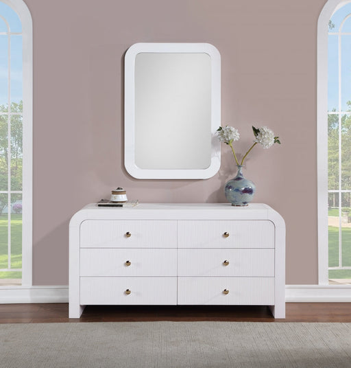 Artisto Ash Veneer Framed Mirror in White - 888White-M