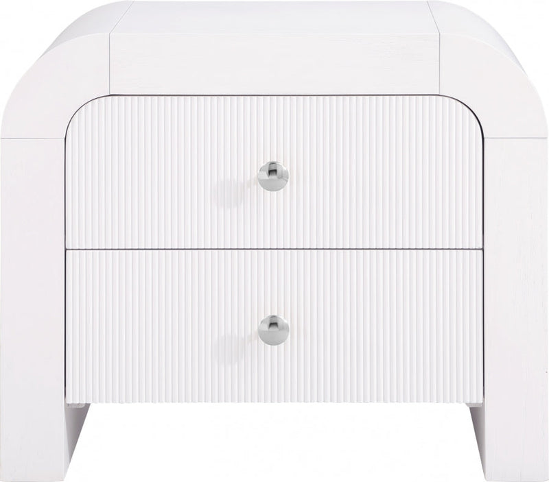 Artisto Ash Veneer Nightstand in White - 888White-NS