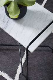 Ashber White/Black Accent Table - A4000609