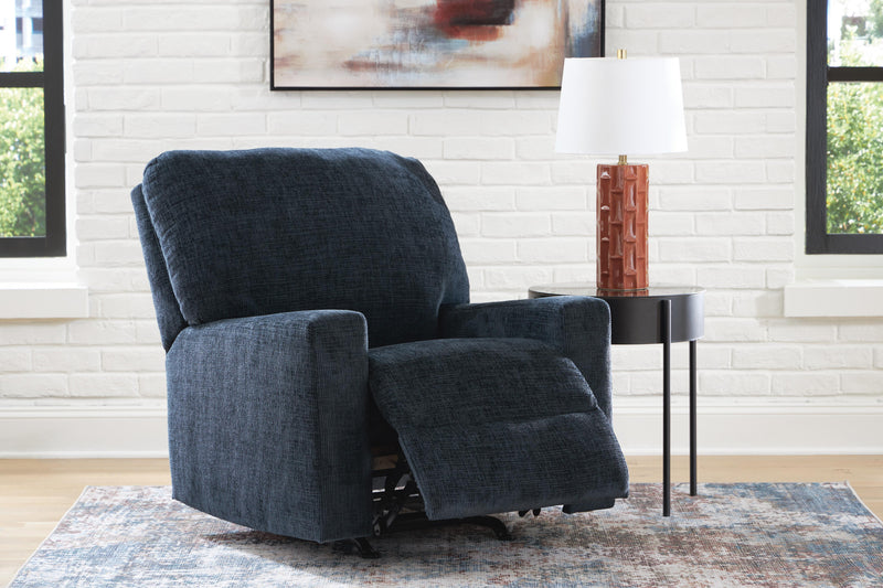 Aviemore Loveseat and 2 Recliners - 24303U4