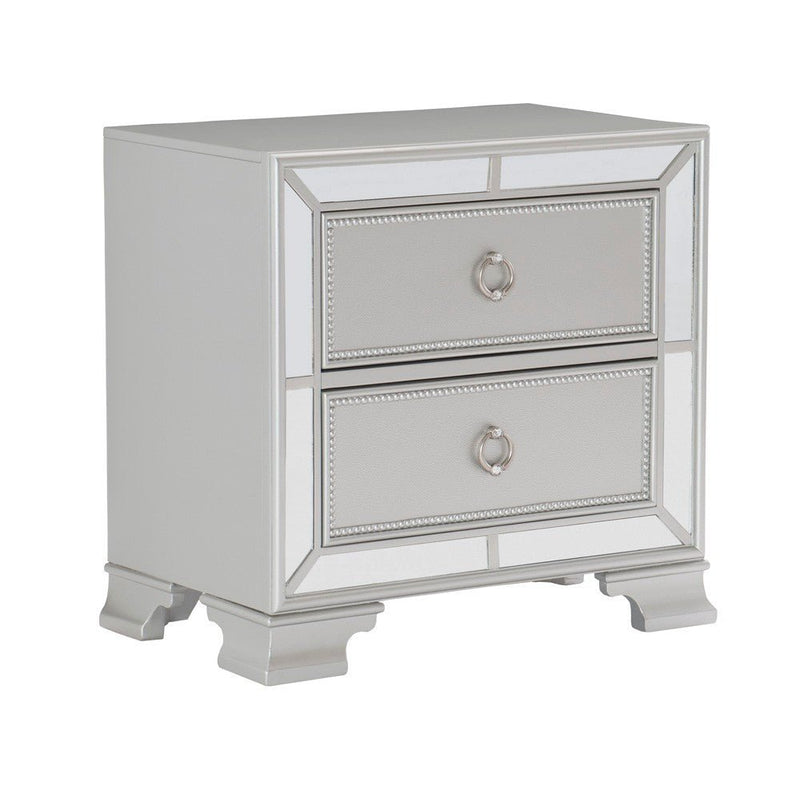 Avondale Silver Mirrored Upholstered Panel Bedroom Set - Gate FurnitureBedroom Set