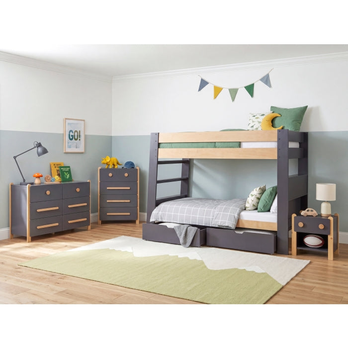 B2045PMTT-1* (3) Twin/Twin Bunk Bed - B2045PMTT-1*