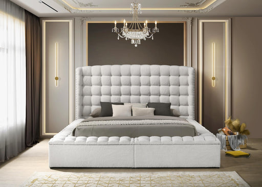 B802 - Versaley White Queen White Storage Bed - B802-White-Queen