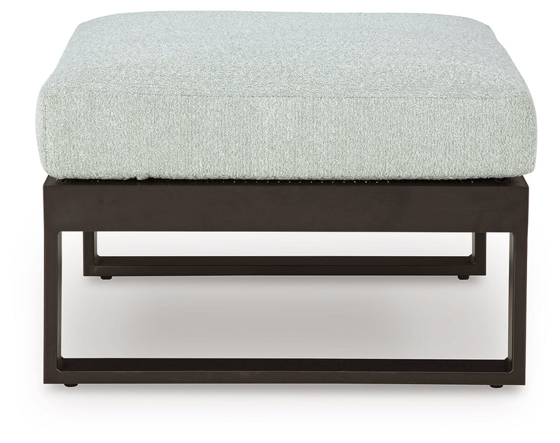 Beachloft 5-Piece Outdoor Sectional with Ottoman in Black/Gray from Ashley - Luna Furniture