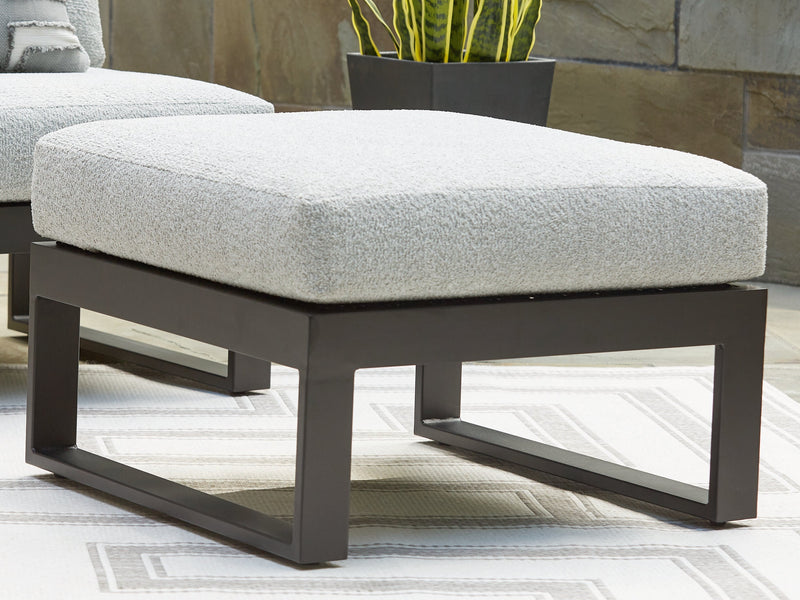 Beachloft 5-Piece Outdoor Sectional with Ottoman in Black/Gray from Ashley - Luna Furniture