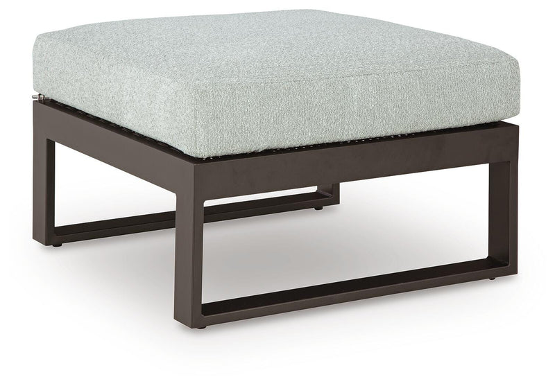 Beachloft Black/Gray 4-Piece Outdoor Sectional - P490P7