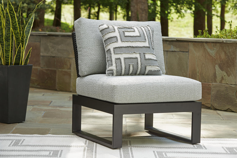 Beachloft Black/Gray 5-Piece Outdoor Sectional - P490P2