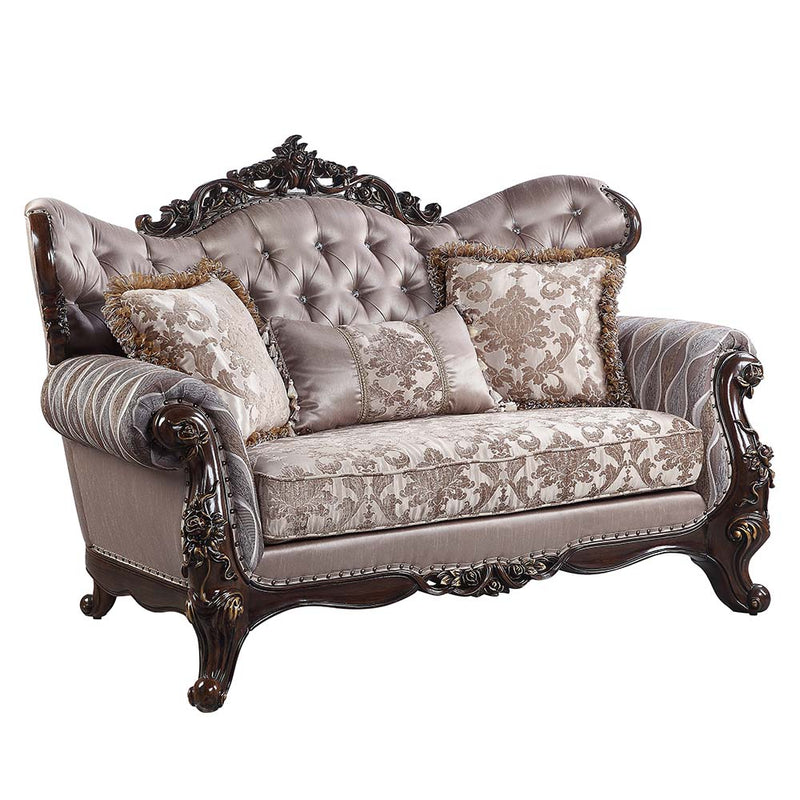 Benbek Loveseat W/3 Pillows - LV00810