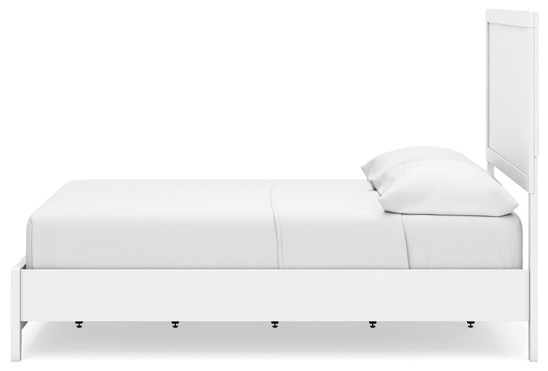 Binterglen Full Panel Bed with Nightstand in White - PKG016607