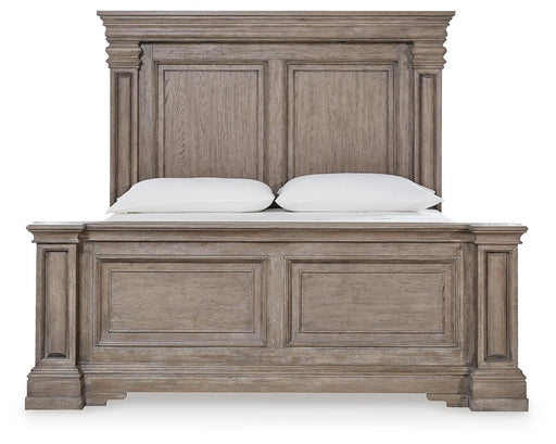 Blairhurst California King Panel Bed and 2 Nightstands in Light Grayish Brown - PKG017008