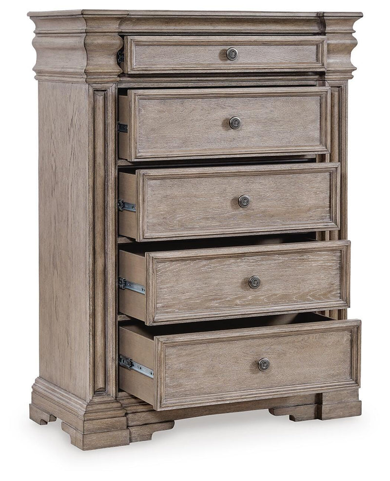 Blairhurst King Panel Bed, Chest and 2 Nightstands - B916B14