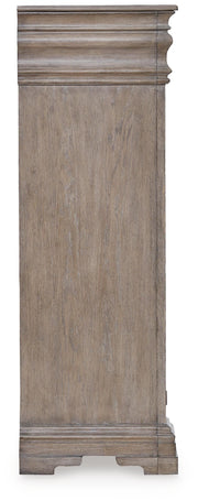 Blairhurst King Panel Bed, Chest and 2 Nightstands - B916B14