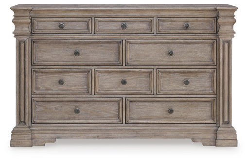 Blairhurst King Panel Bed, Dresser and 2 Nightstands in Light Grayish Brown - PKG016998