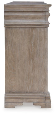 Blairhurst King Panel Bed, Dresser and 2 Nightstands in Light Grayish Brown - PKG016998