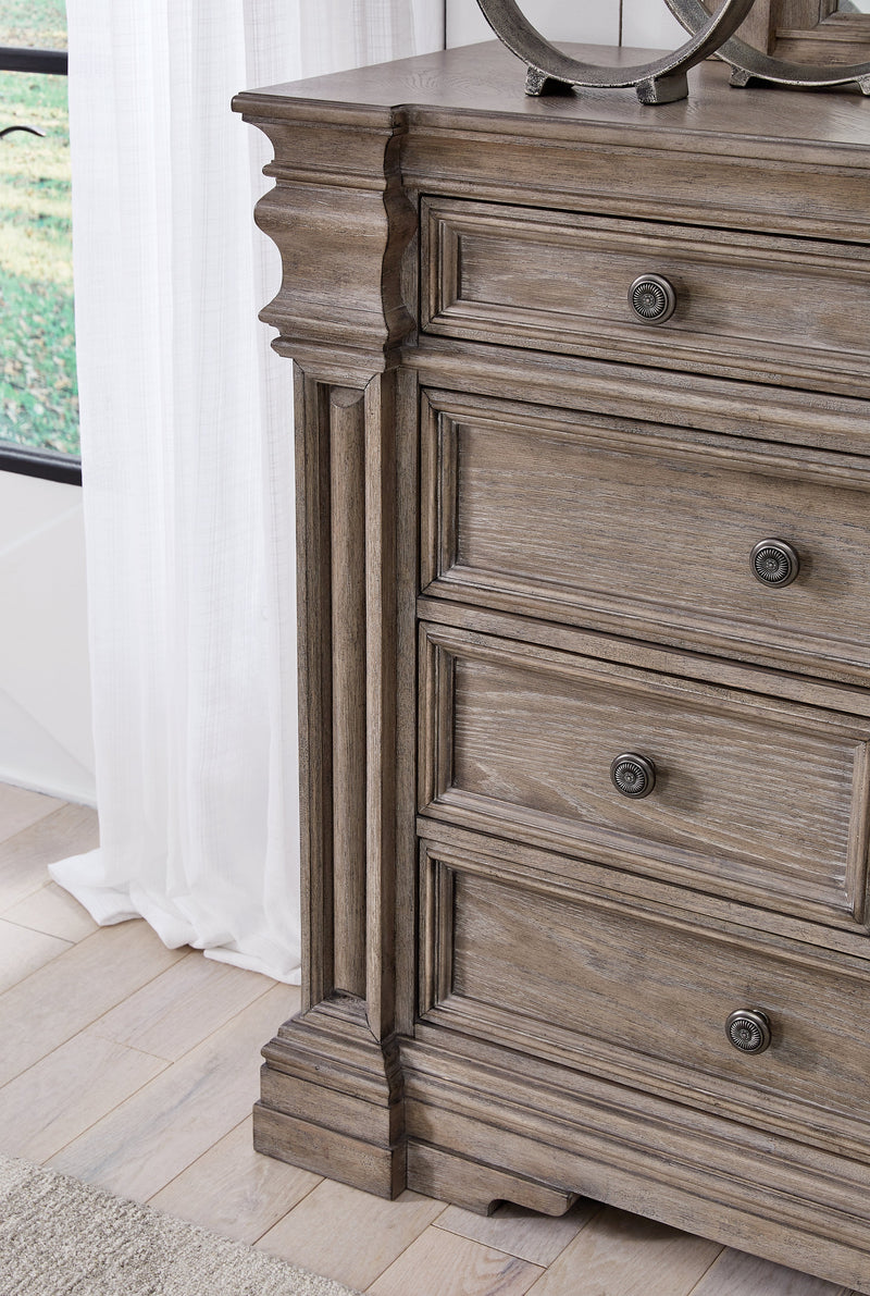 Blairhurst King Panel Bed with Dresser in Light Grayish Brown - PKG016997